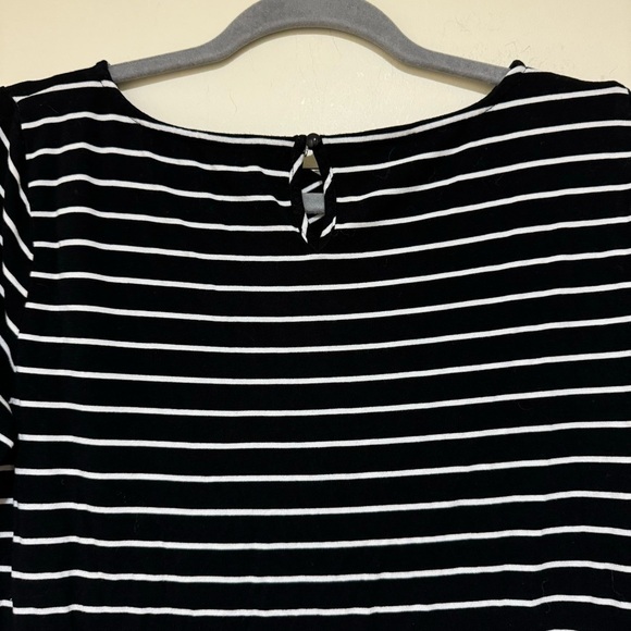 Women’s Talbots Brand Causal Black and White Striped  Long Sleeve Shirt Size M - Picture 13 of 14